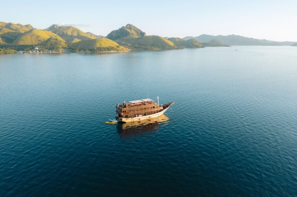 Komodo Island boat charter