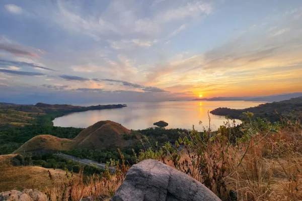 Bukit Sylvia Labuan bajo Bukit Sylvia